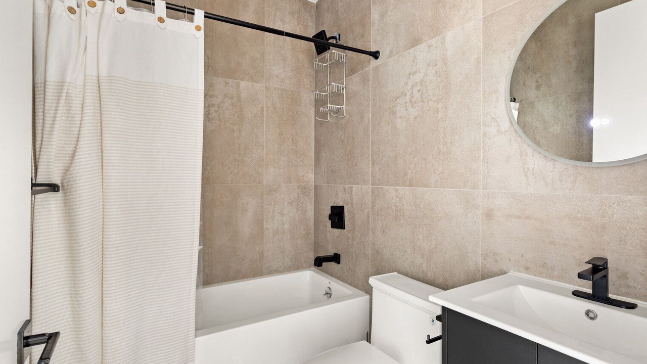 Photo of Bathroom in Carroll Gardens