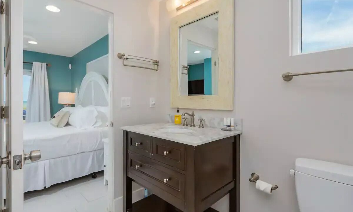 Photo of Bathroom in Cocoa Beach