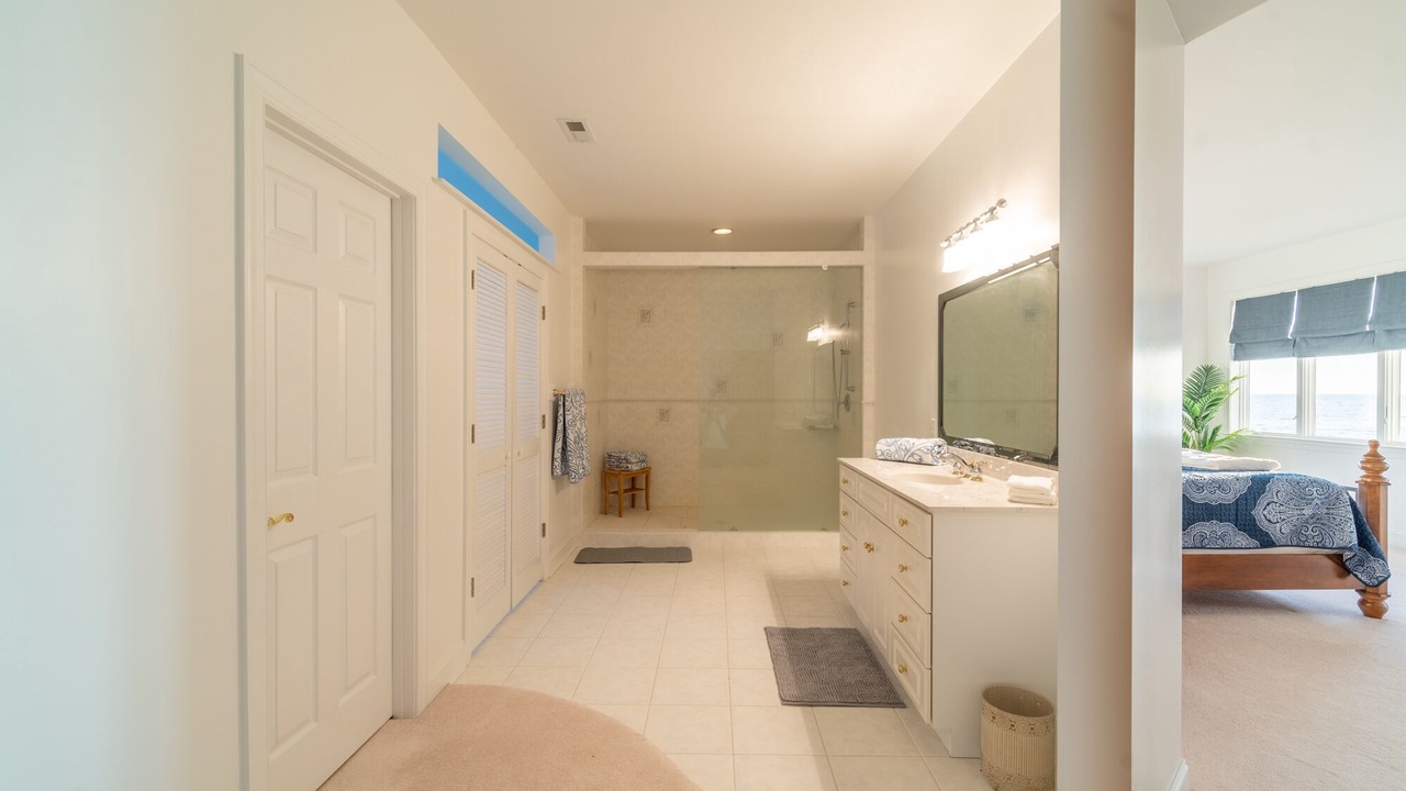 Photo of Bedroom in Davis Wharf