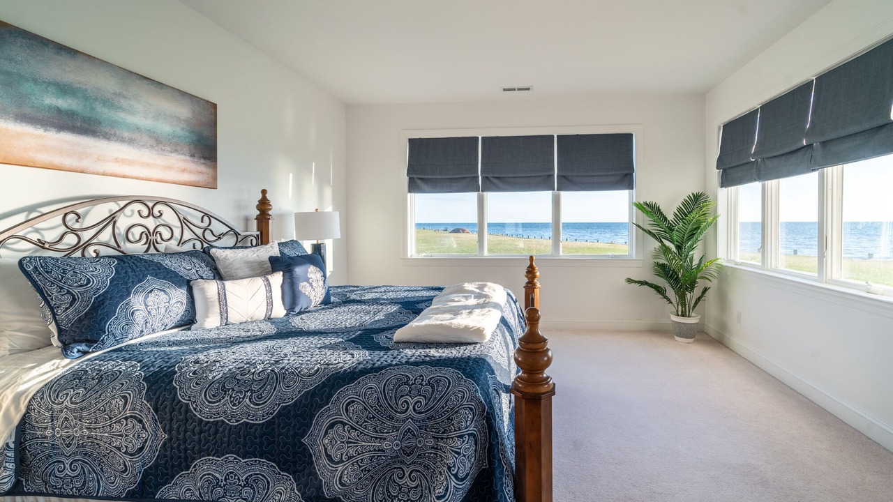 Photo of Bedroom in Davis Wharf