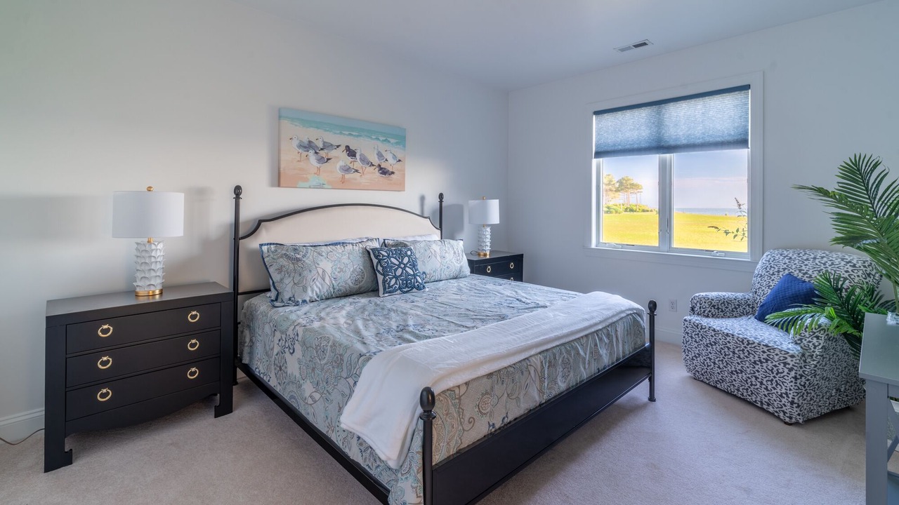 Photo of Bedroom in Davis Wharf