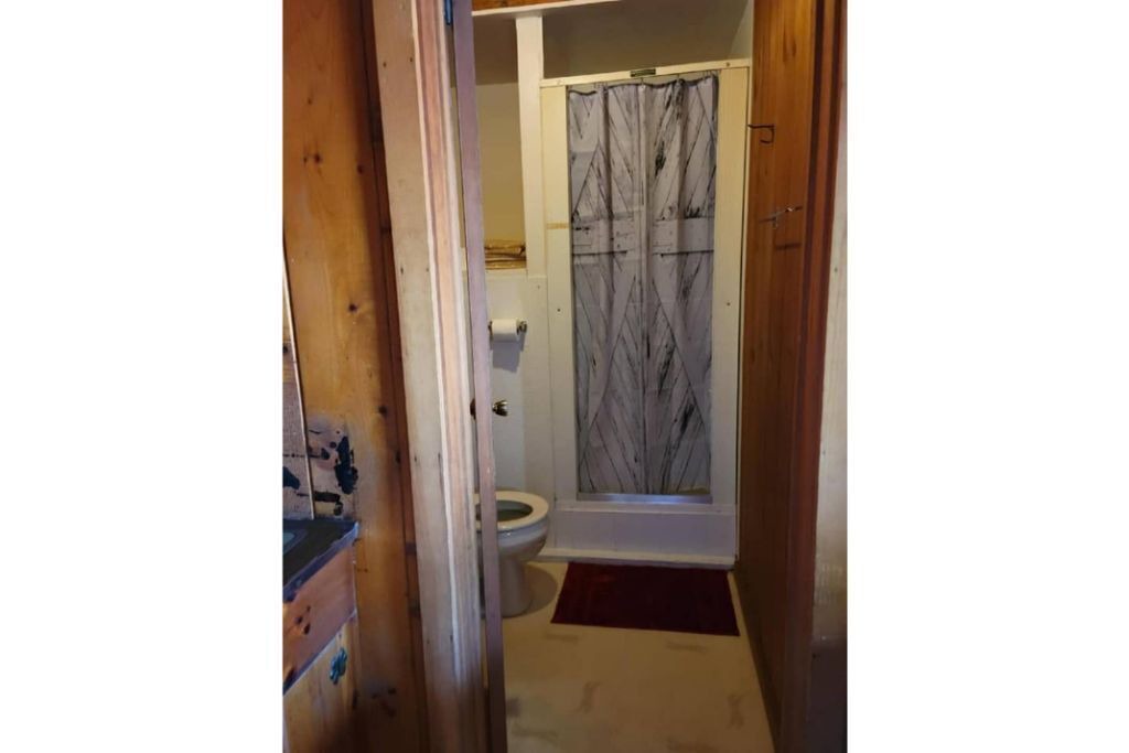 Photo of Bathroom in Manistique