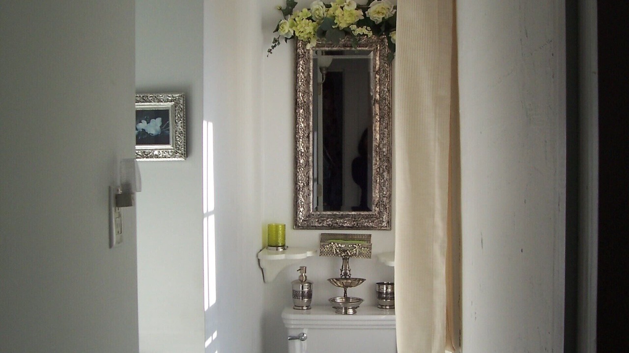 Photo of Bathroom in Birdsnest