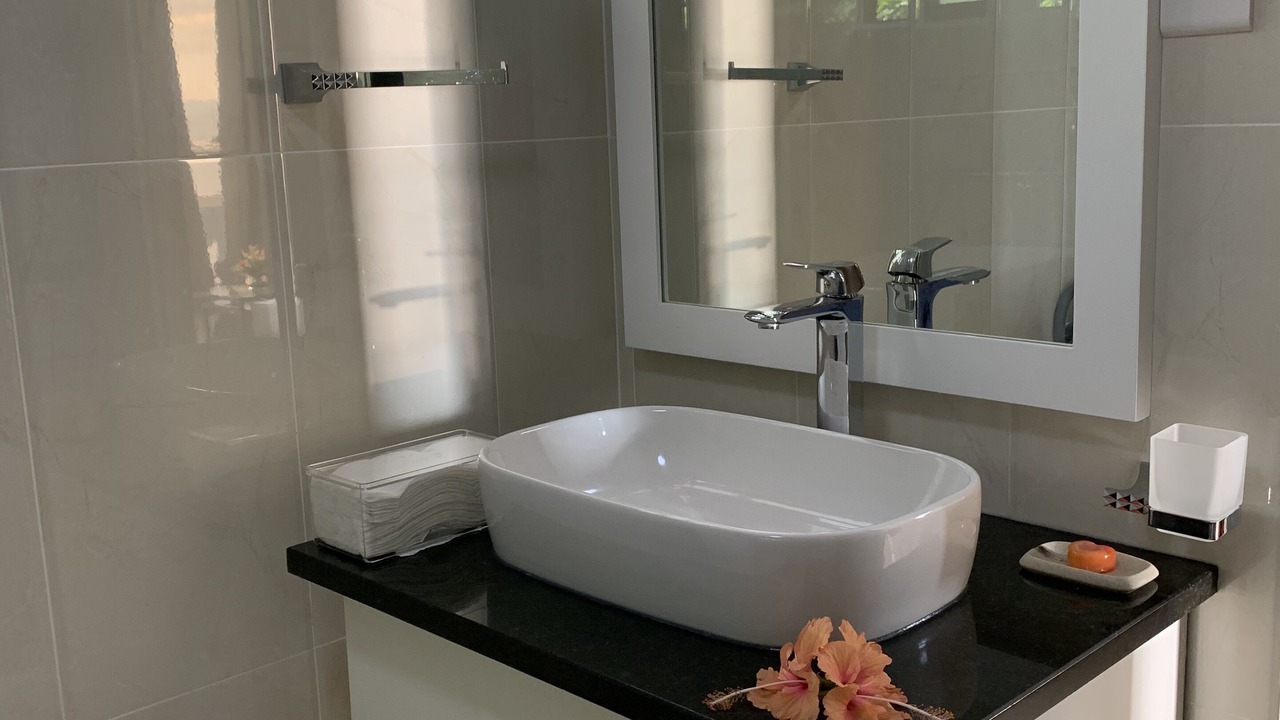 Photo of Bathroom in Glacis