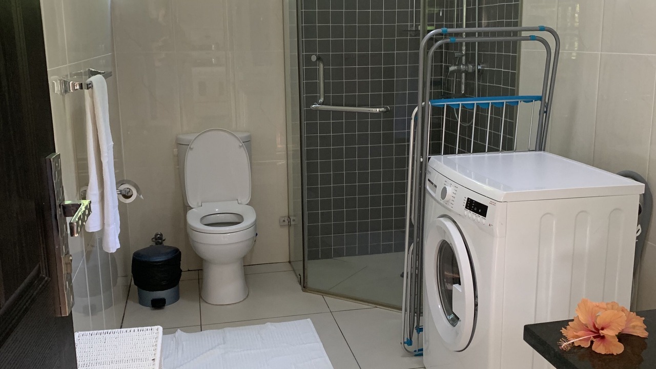 Photo of Bathroom in Glacis