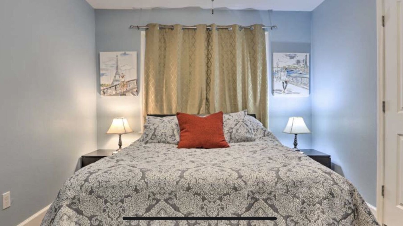 Photo of Bedroom in Tallahassee