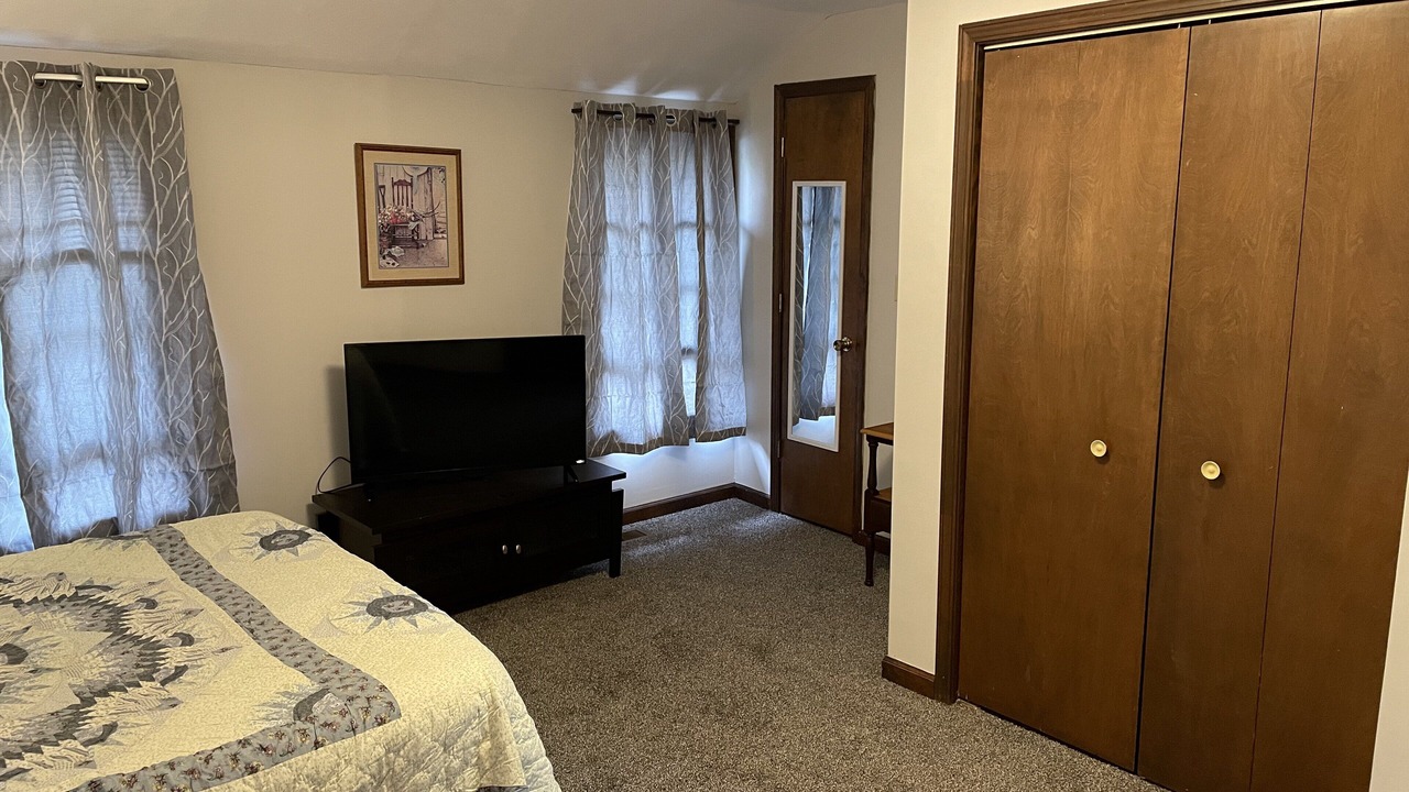 Photo of Bedroom in Baldwinsville