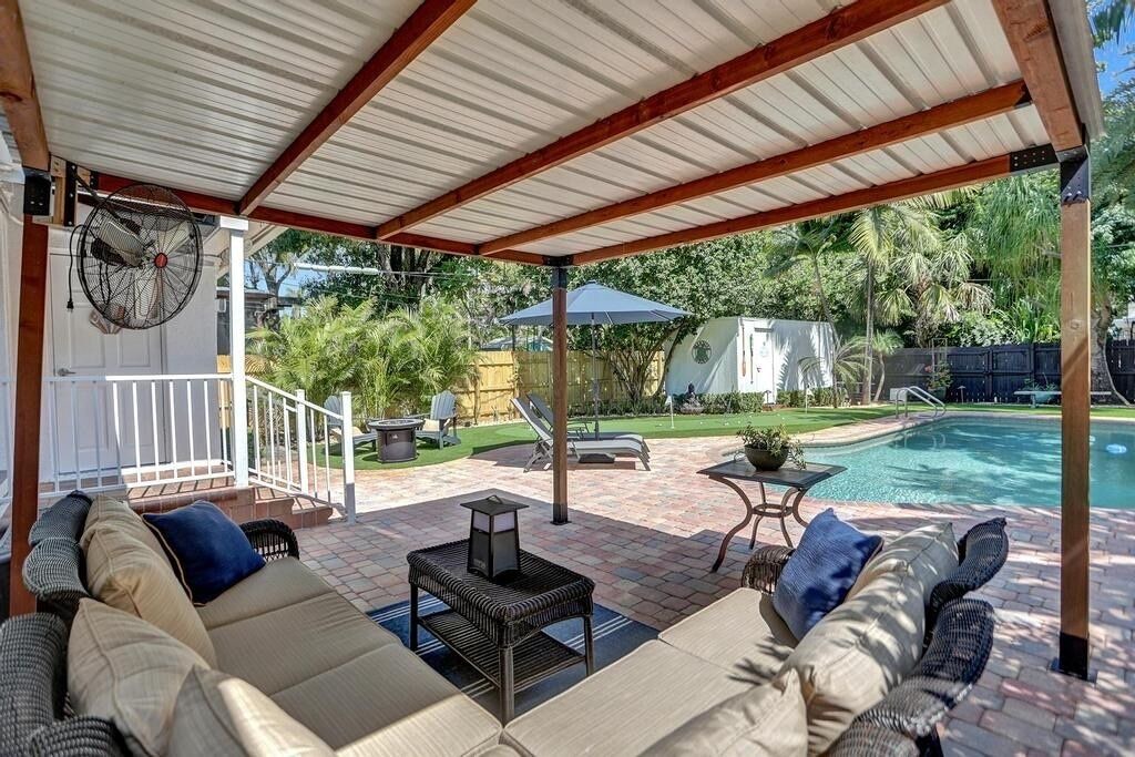 Photo of Patio Balcony in Croissant Park
