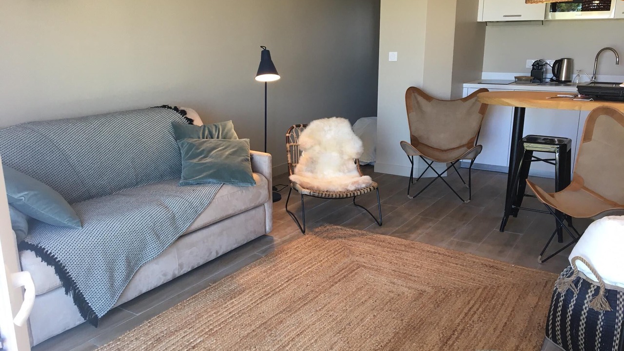 Photo of Livingroom in Saint-Guenole