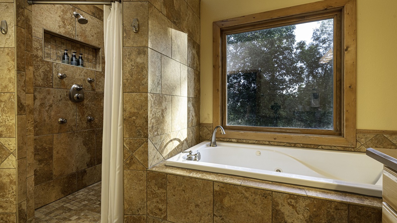 Photo of Bathroom in Goreville