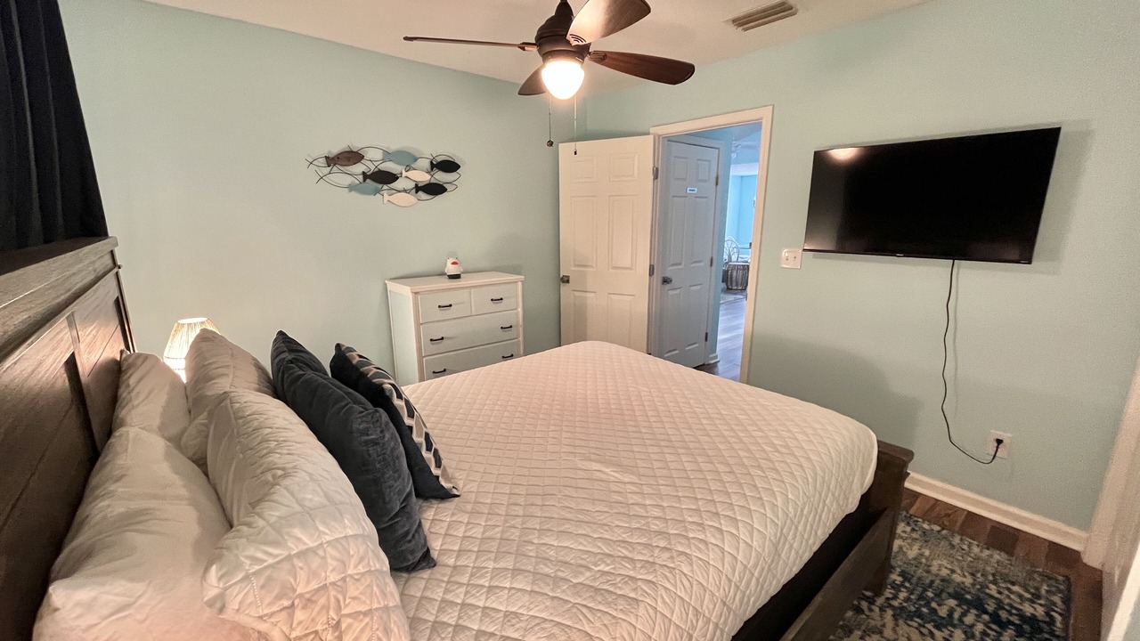 Photo of Bedroom in Riviera Beach