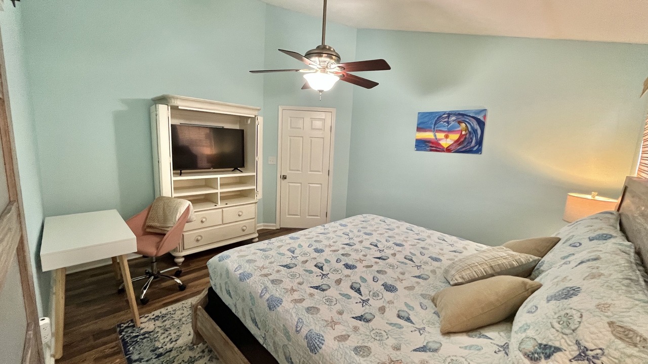 Photo of Bedroom in Riviera Beach