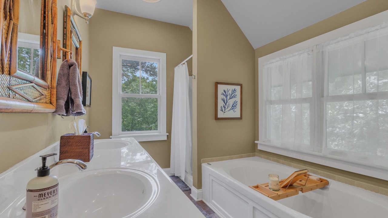 Photo of Bathroom in Irvington