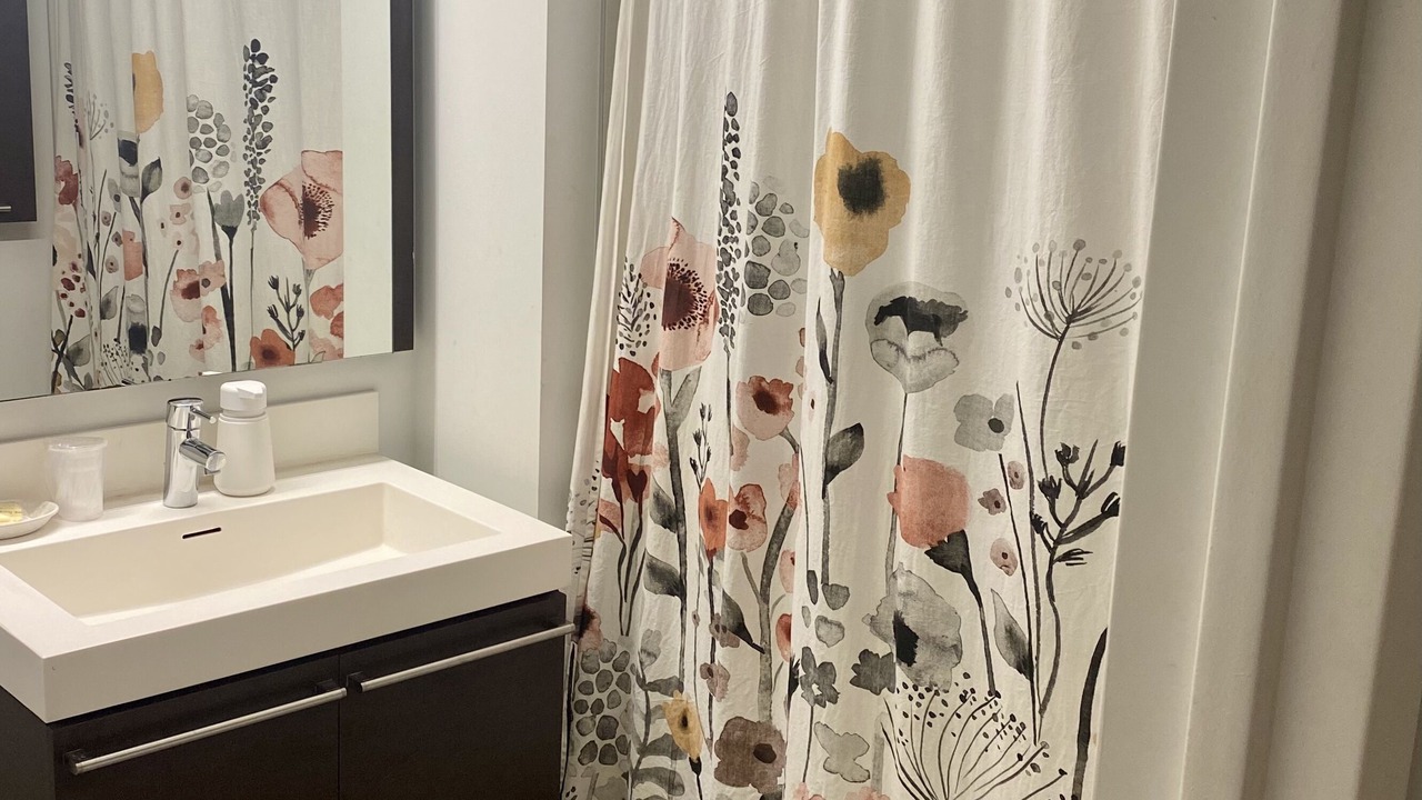 Photo of Bathroom in Hunters Point