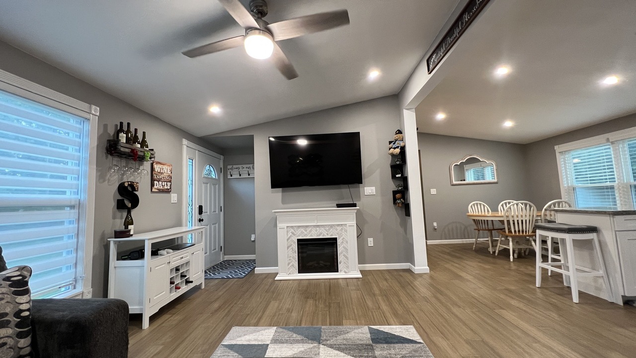 Photo of Livingroom in North Patchogue