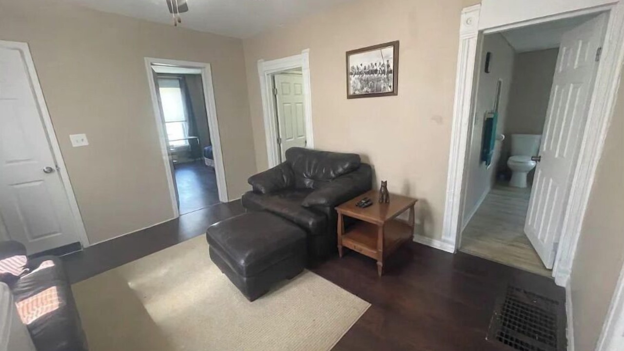 Photo of Livingroom in Eastside