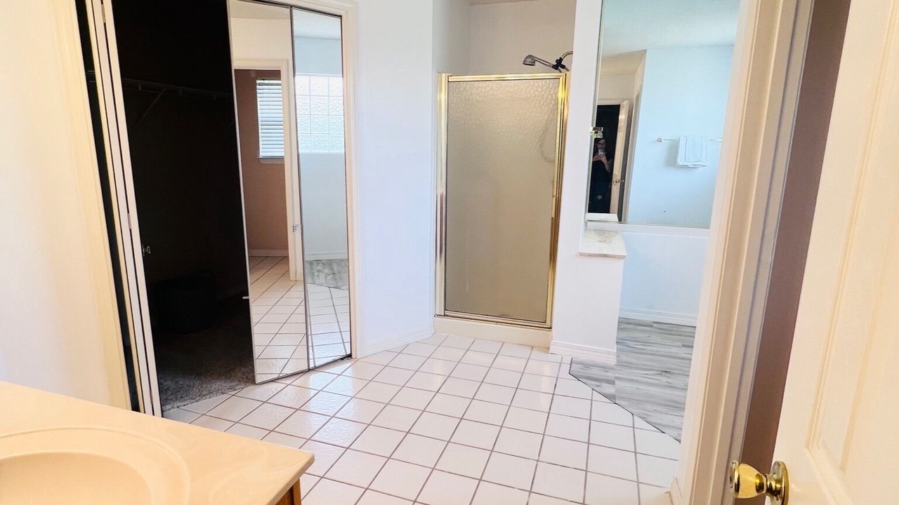 Photo of Bathroom in Navarre