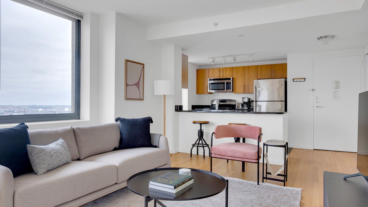 Photo of Livingroom in Hunters Point
