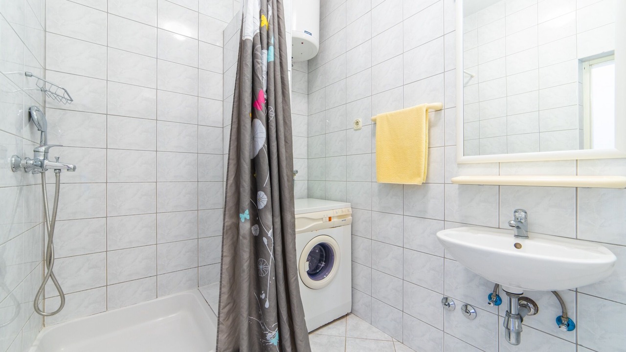Photo of Bathroom in Brist