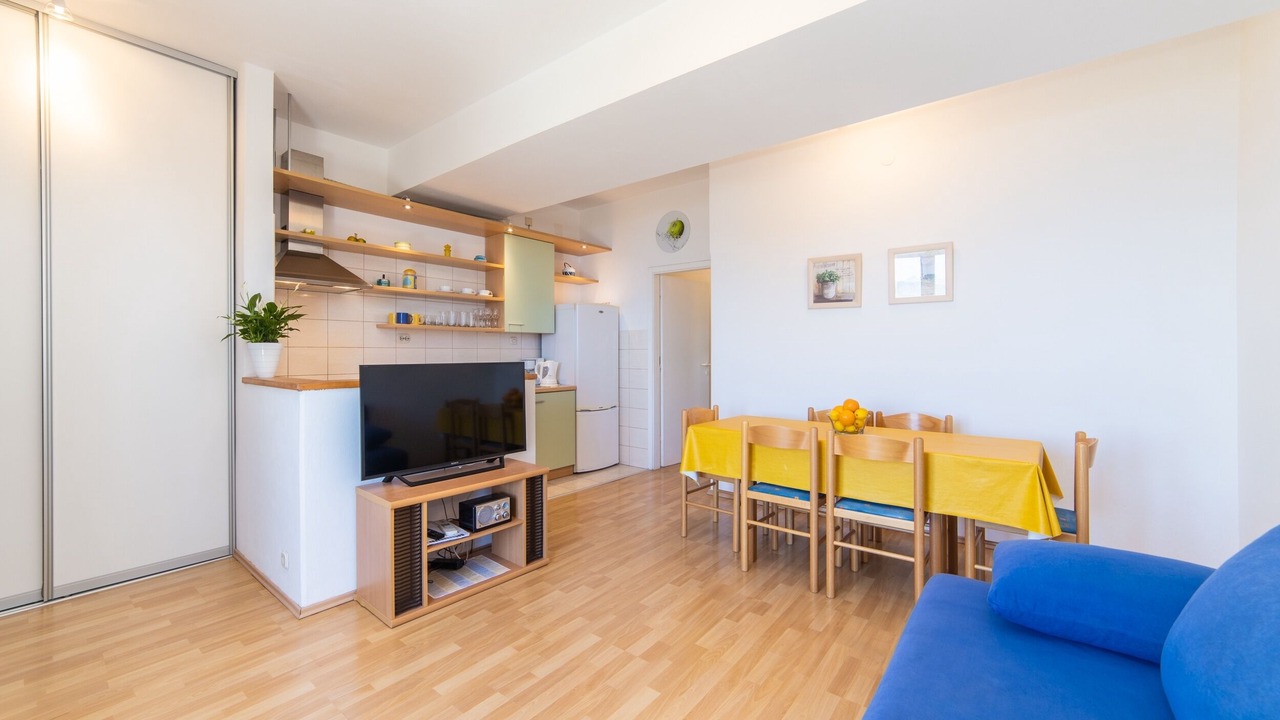 Photo of Livingroom in Brist