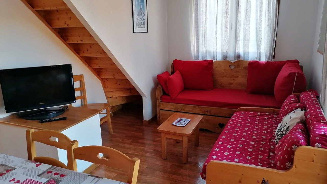 Photo of Livingroom in Saint-Etienne-en-Devoluy