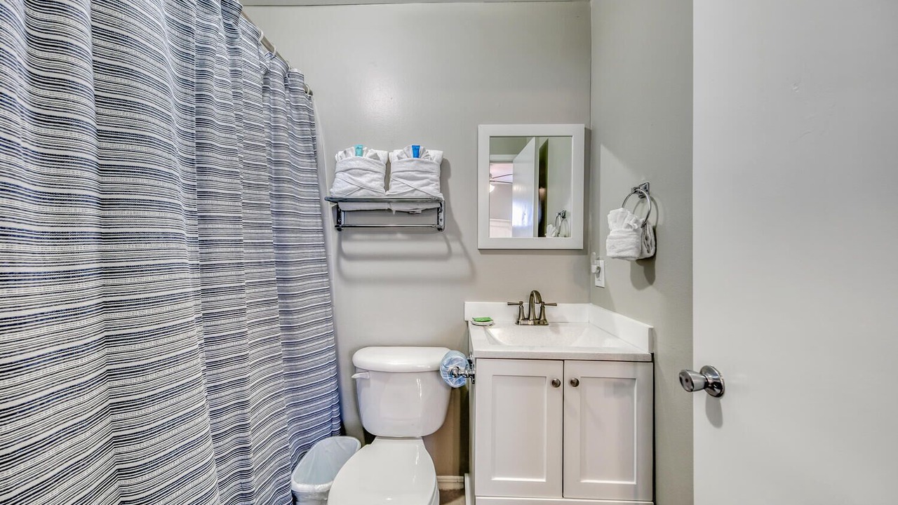 Photo of Bathroom in Delos