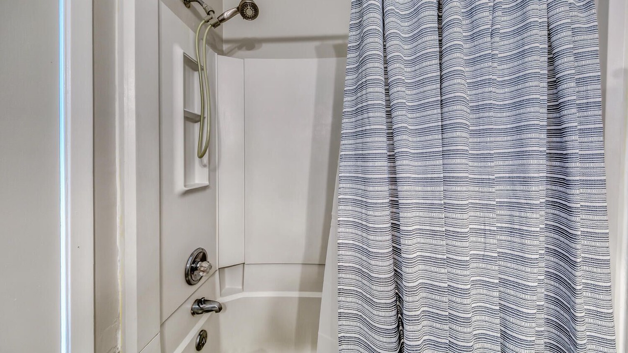 Photo of Bathroom in Delos