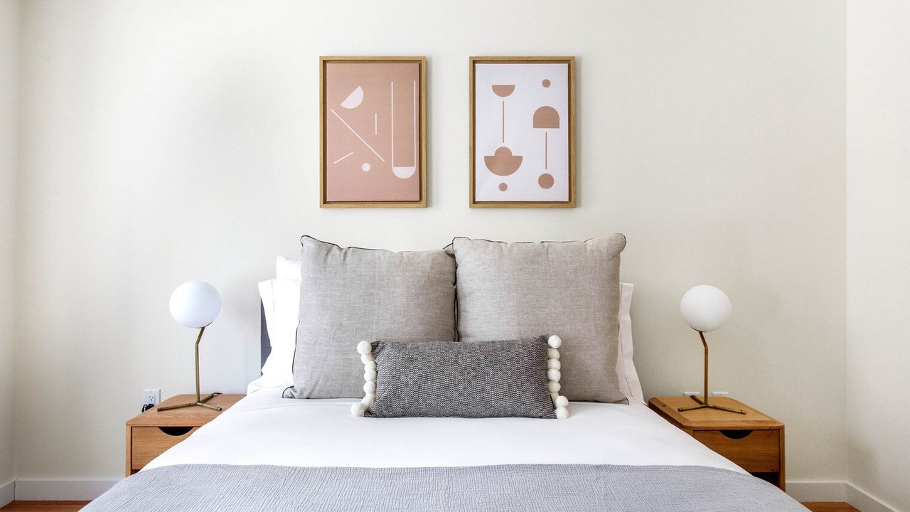Photo of Bedroom in Fenway–Kenmore