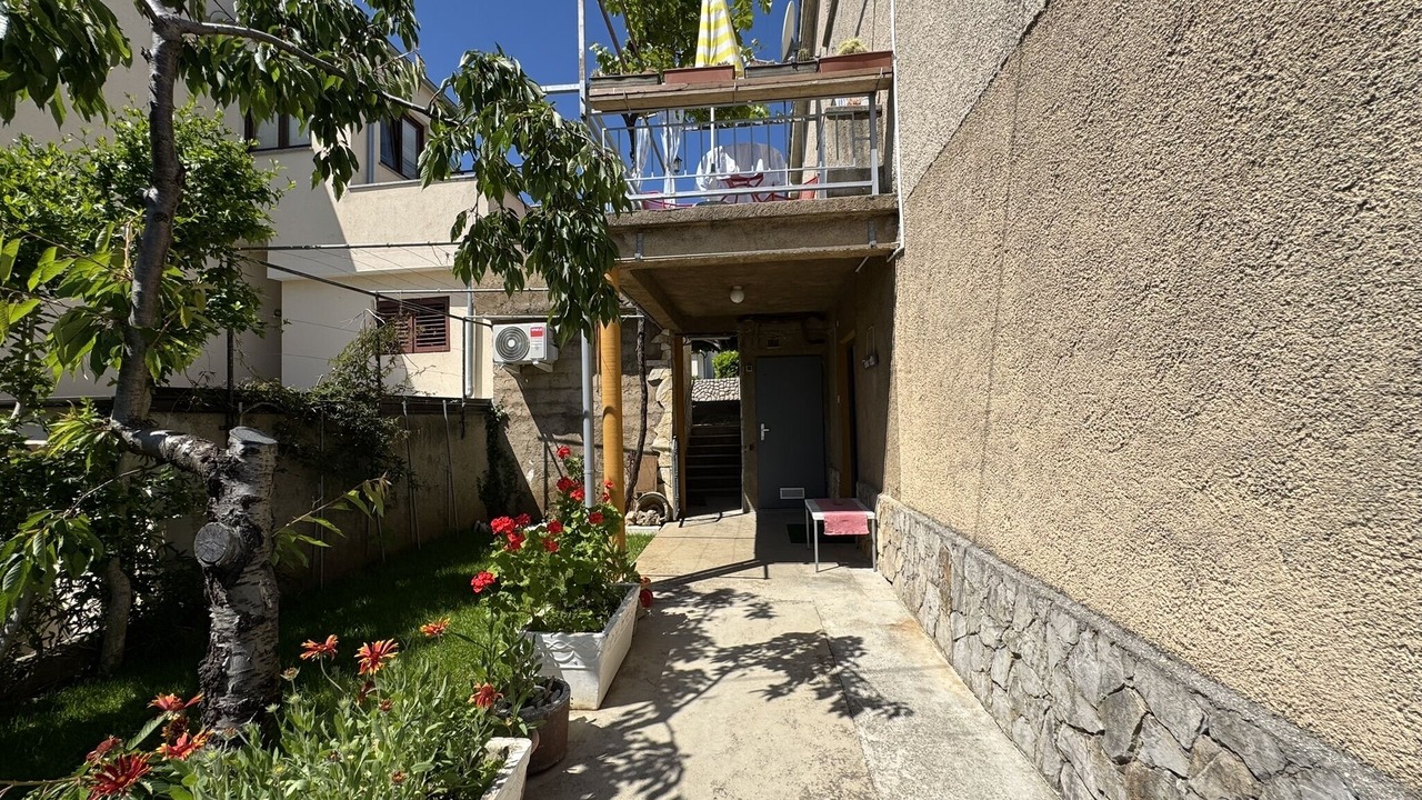 Photo of Outdoor in Silo