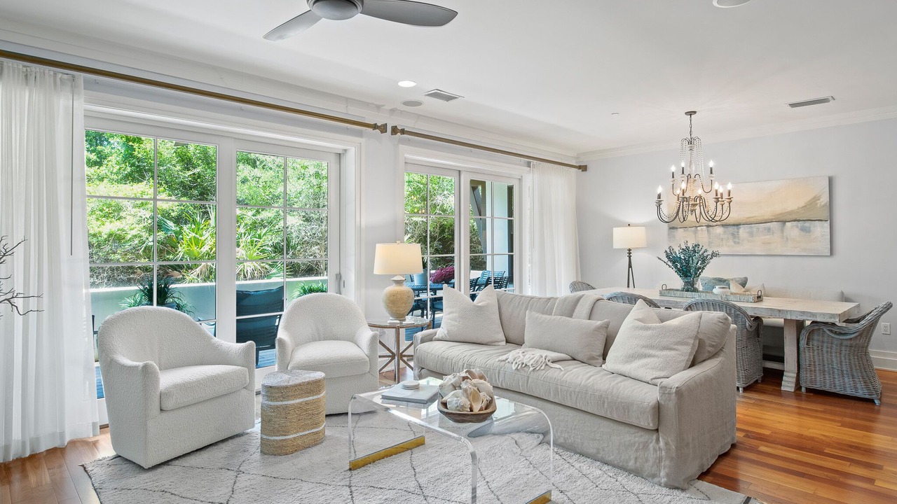 Photo of Livingroom in Seacrest