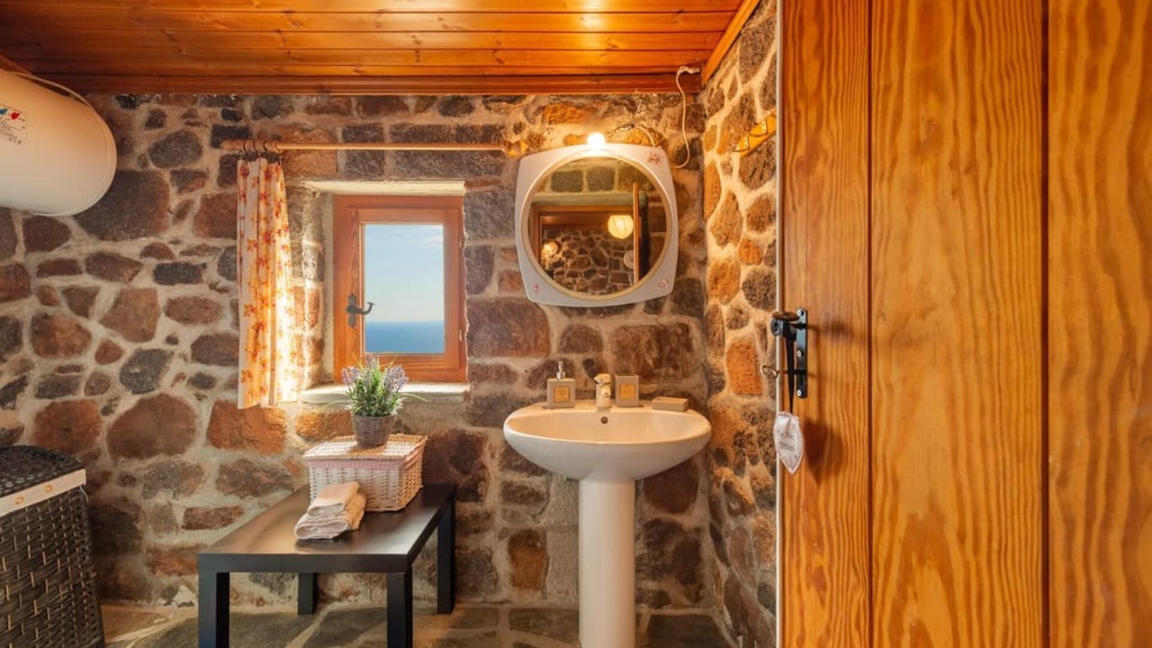 Photo of Bathroom in Kontos