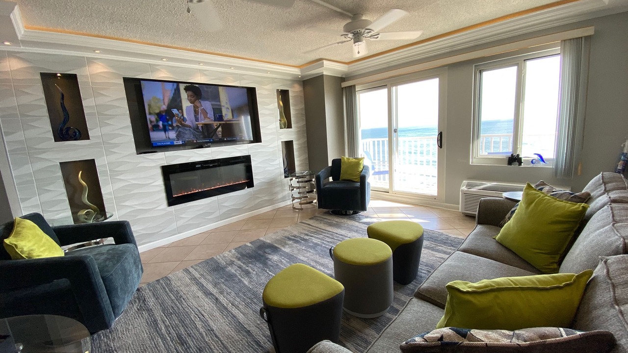 Photo of Livingroom in Northeast Virginia Beach