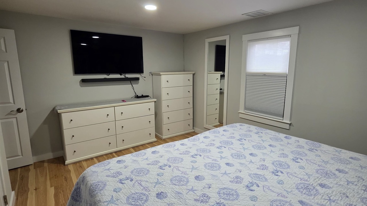 Photo of Bedroom in West Hyannisport
