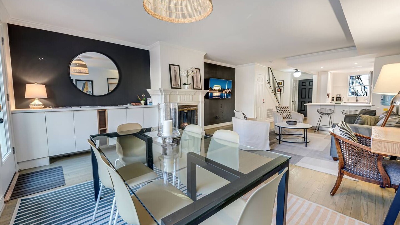 Photo of Bedroom in Foggy Bottom
