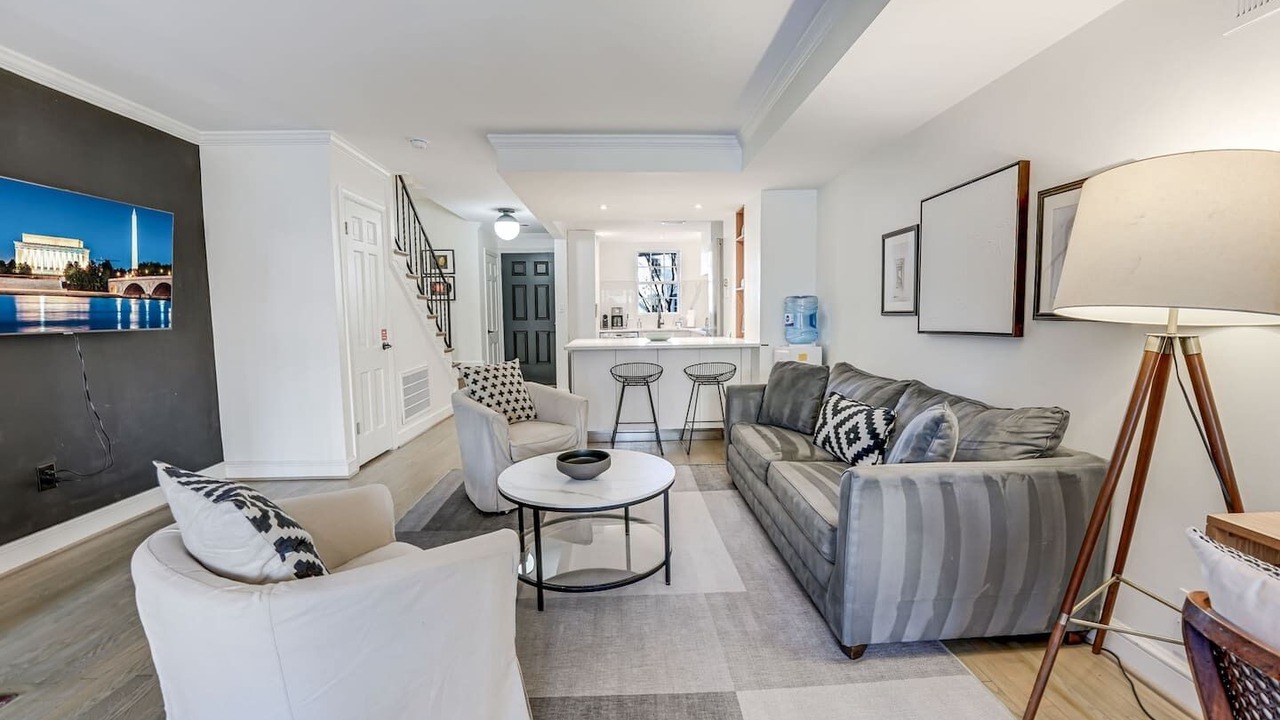 Photo of Bedroom in Foggy Bottom