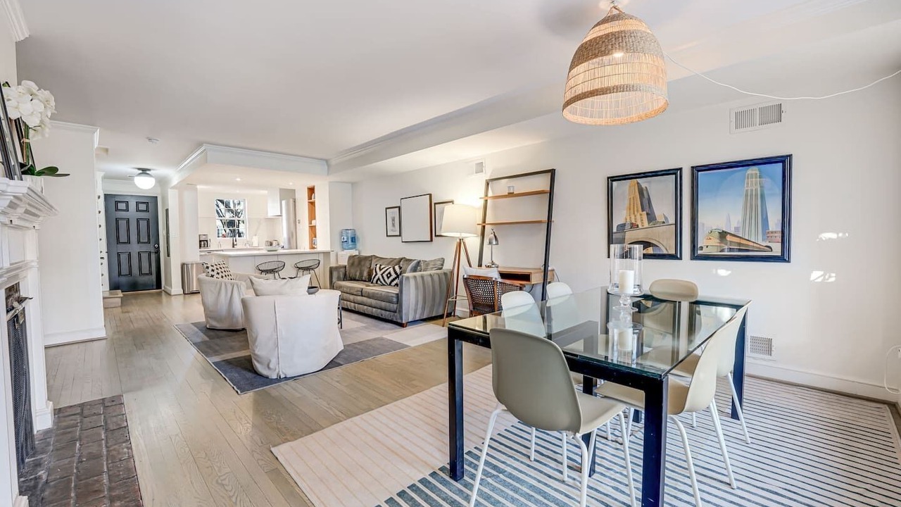 Photo of Bedroom in Foggy Bottom