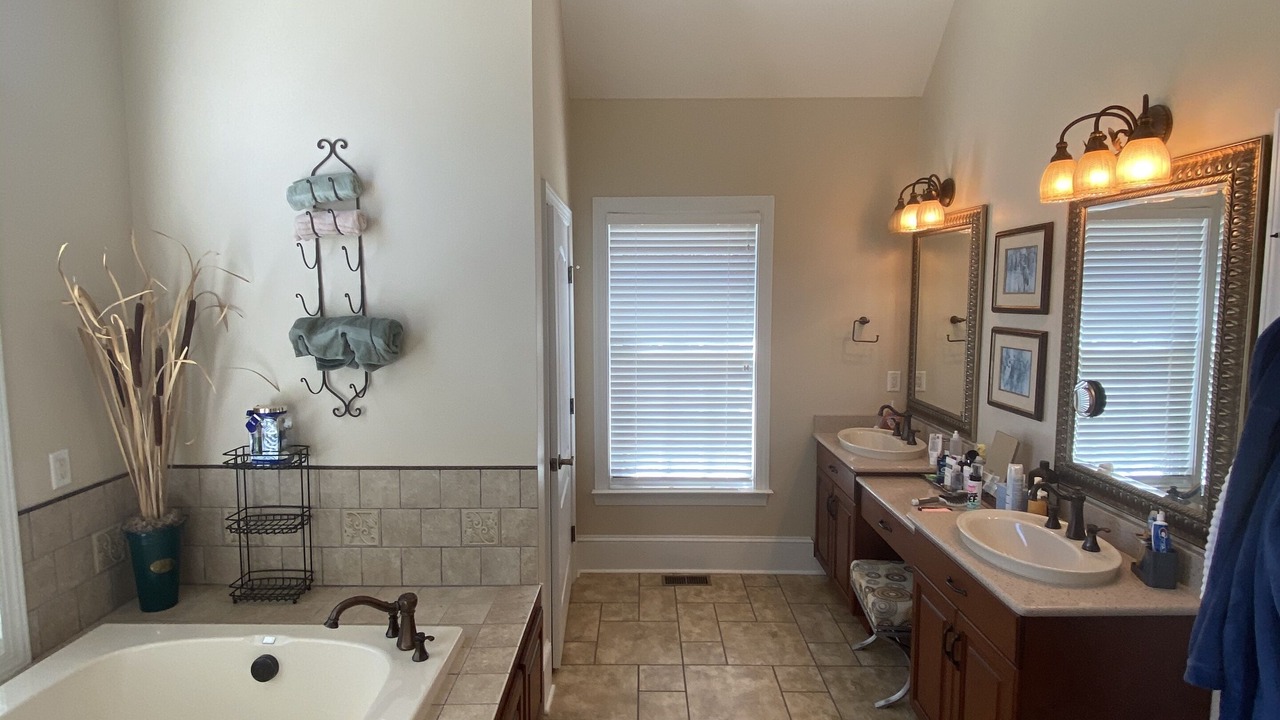 Photo of Bathroom in Dutton