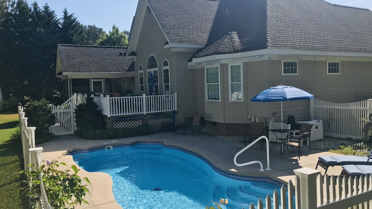 Photo of Outdoor in Dutton
