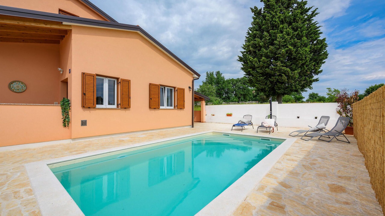 Photo of Outdoor in Bibali