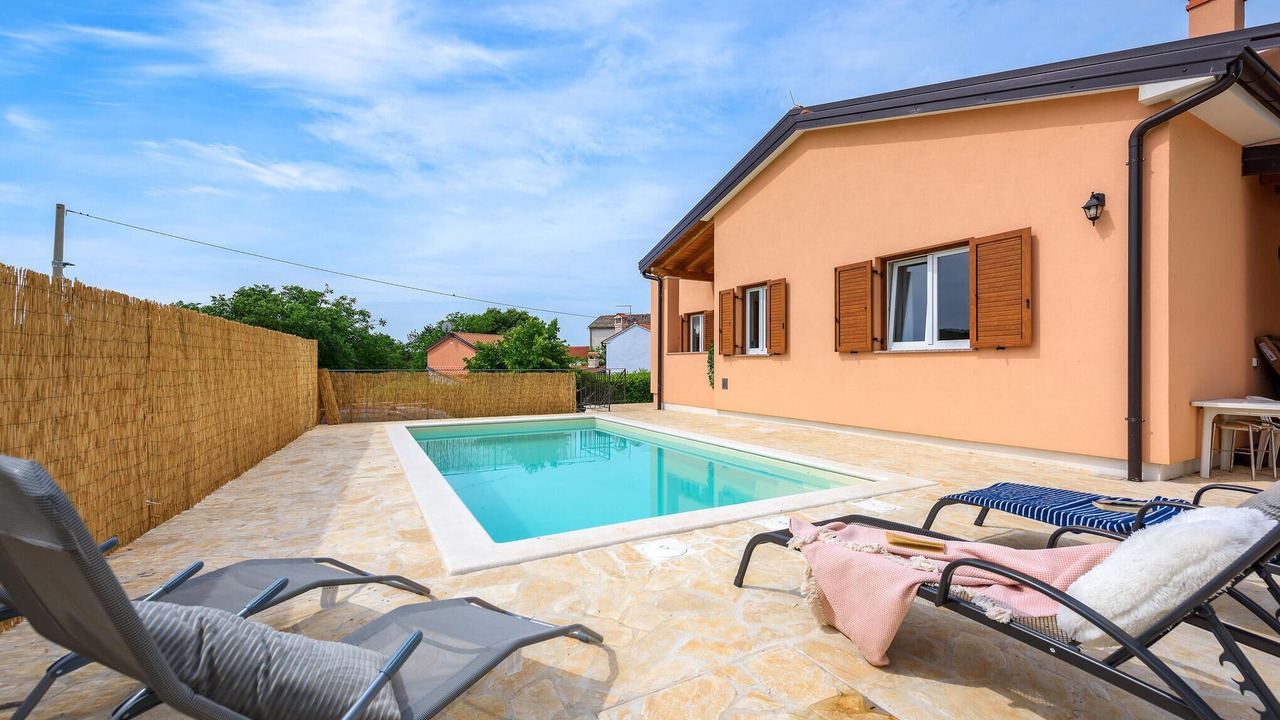 Photo of Outdoor in Bibali