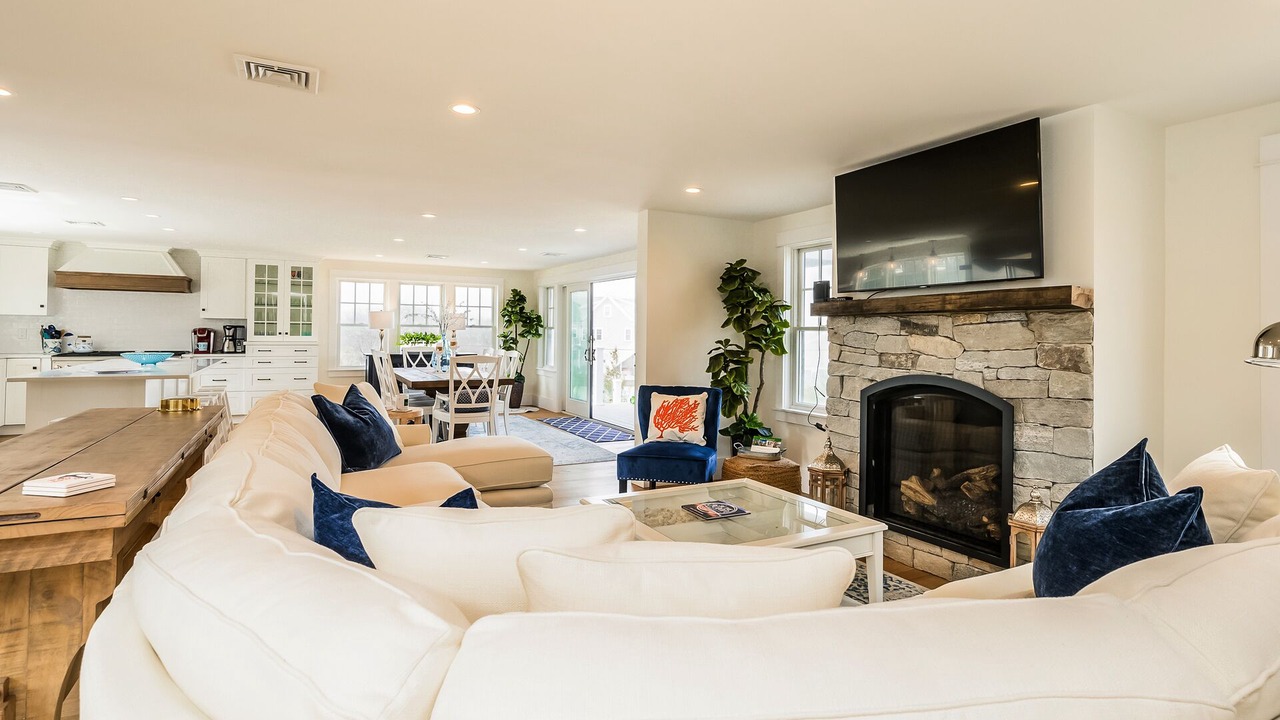 Photo of Livingroom in Dennis
