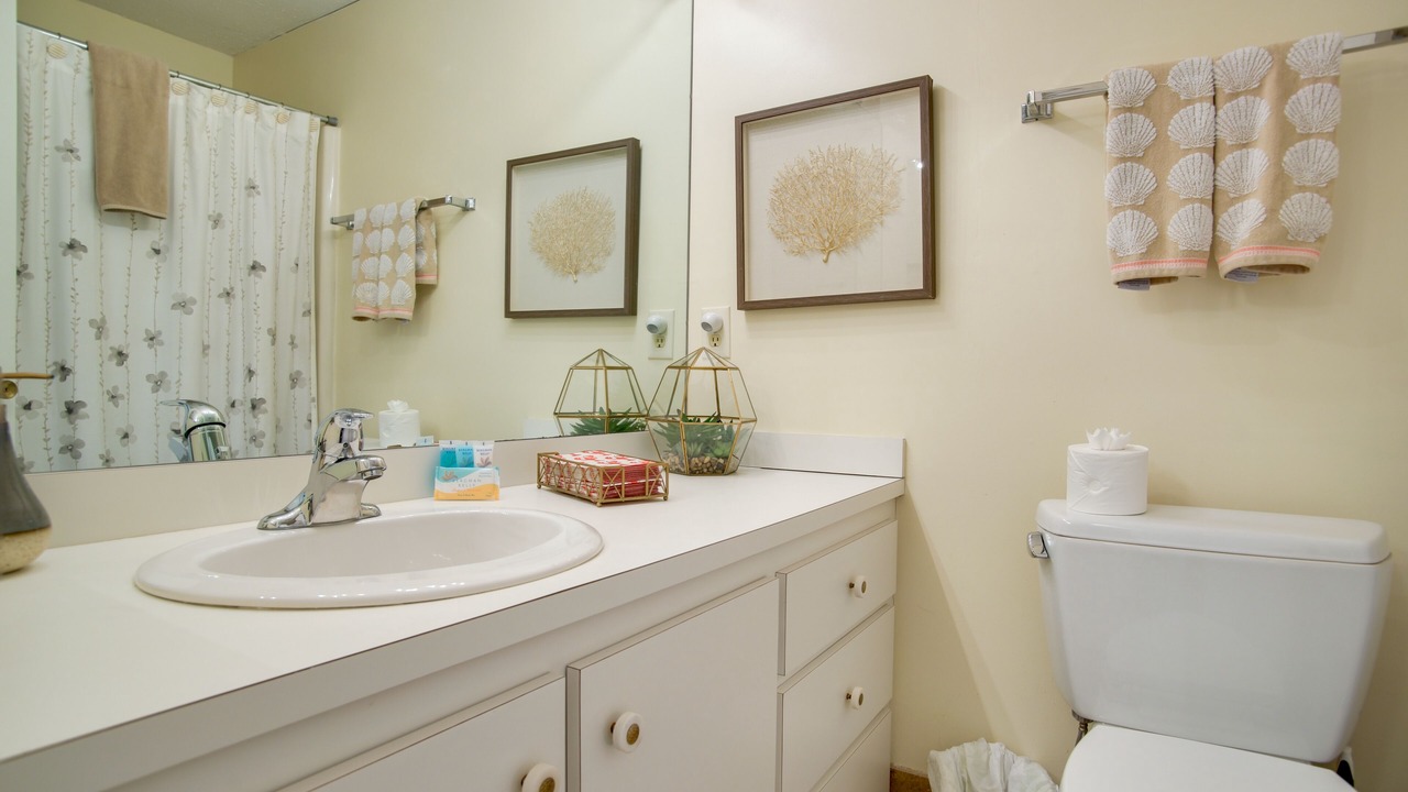 Photo of Bathroom in Mews Village
