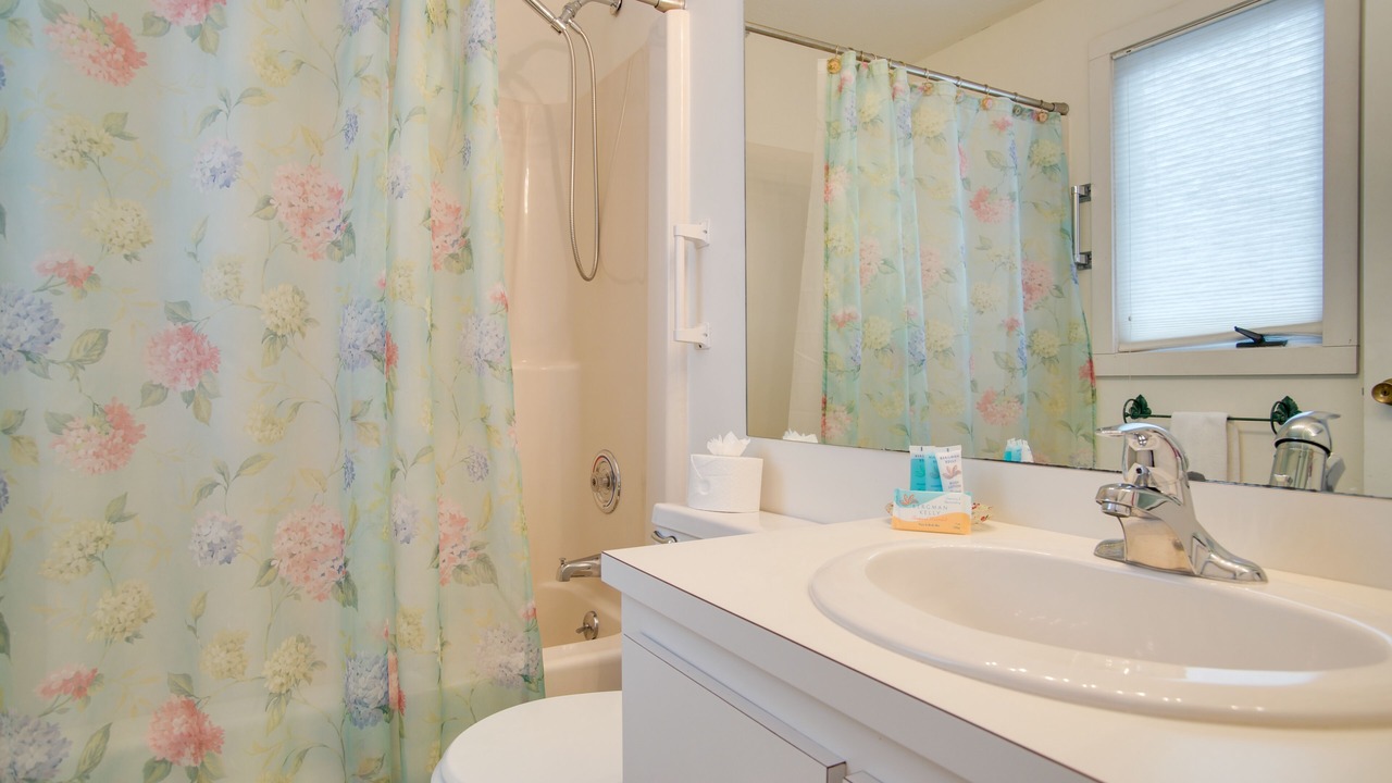 Photo of Bathroom in Mews Village