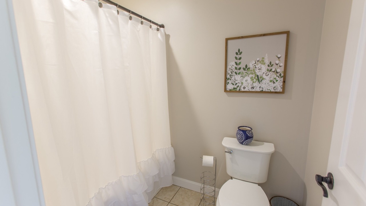 Photo of Bathroom in Borden