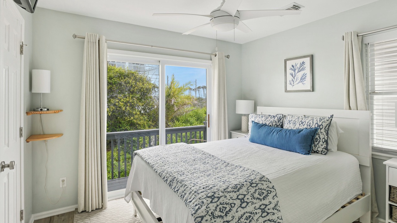 Photo of Bedroom in Cape San Blas