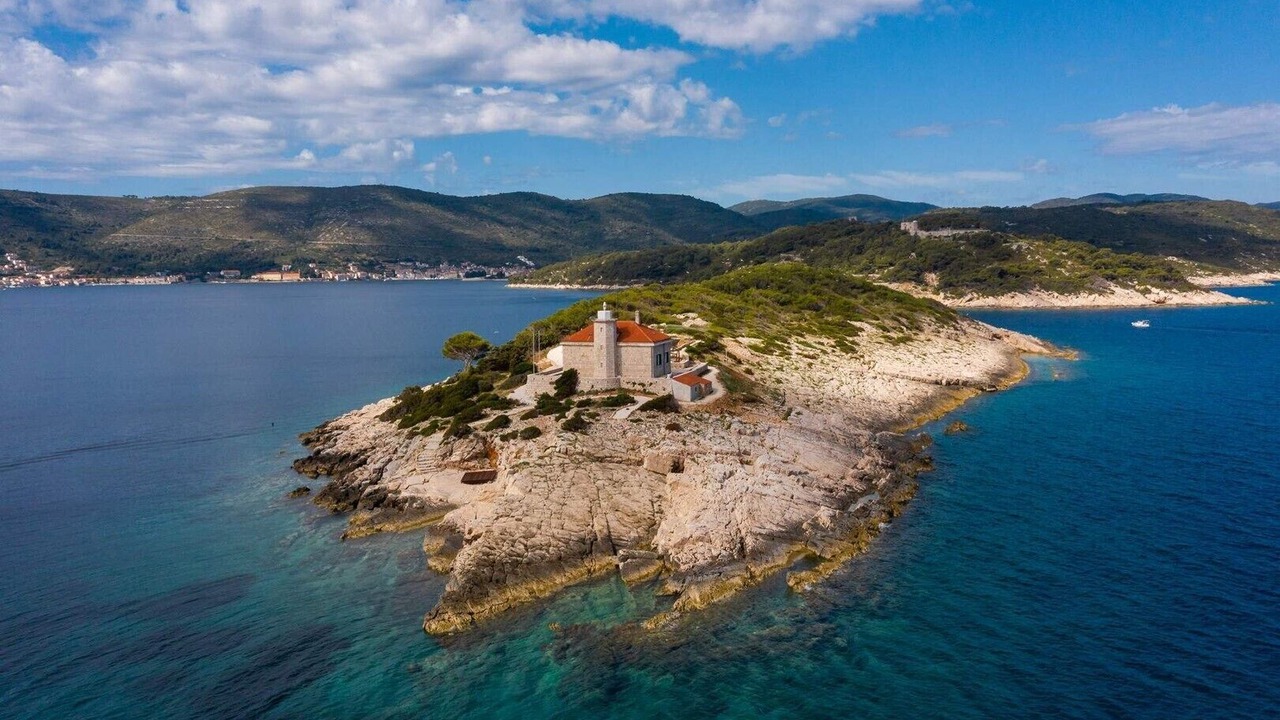 Photo of Others in Cove Rogacic