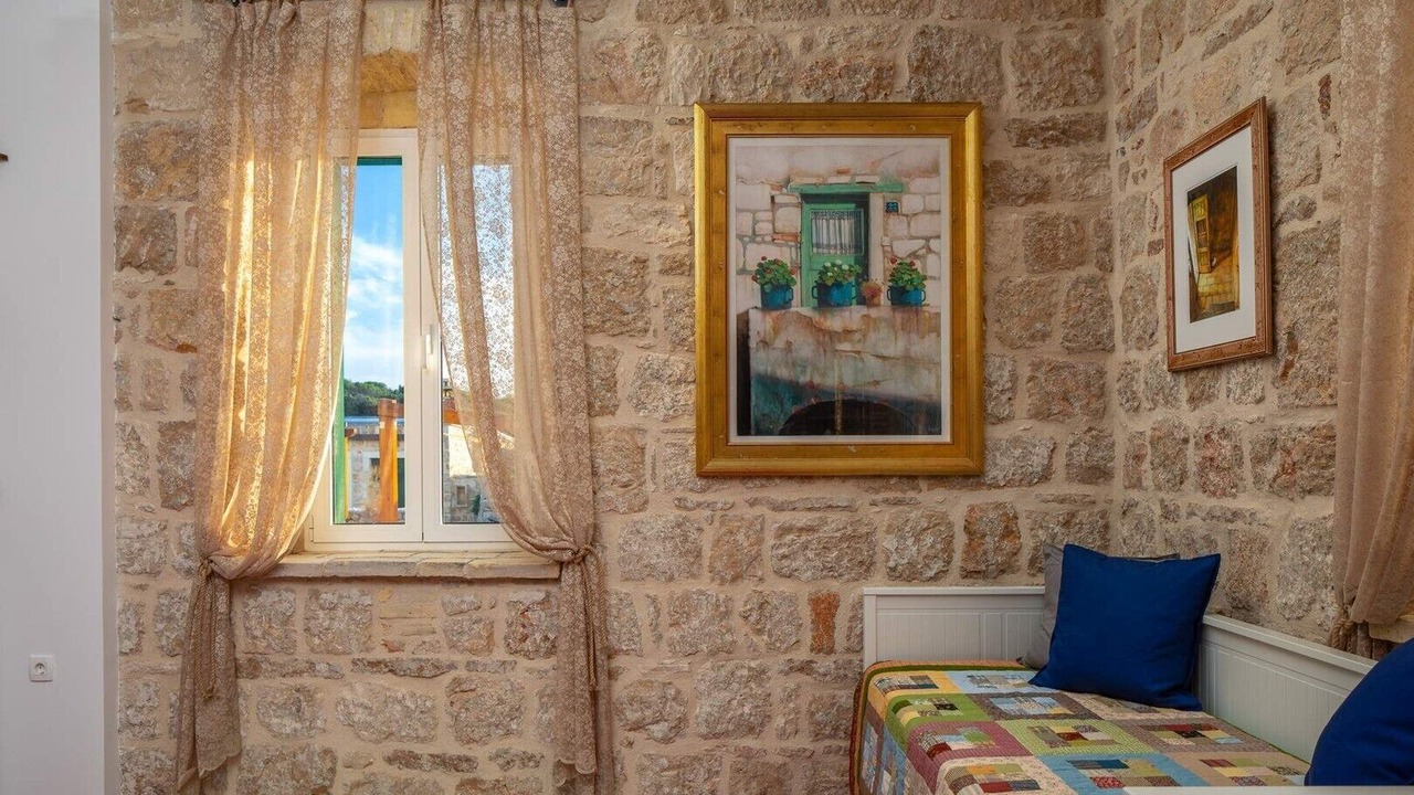 Photo of Bedroom in Cove Rogacic