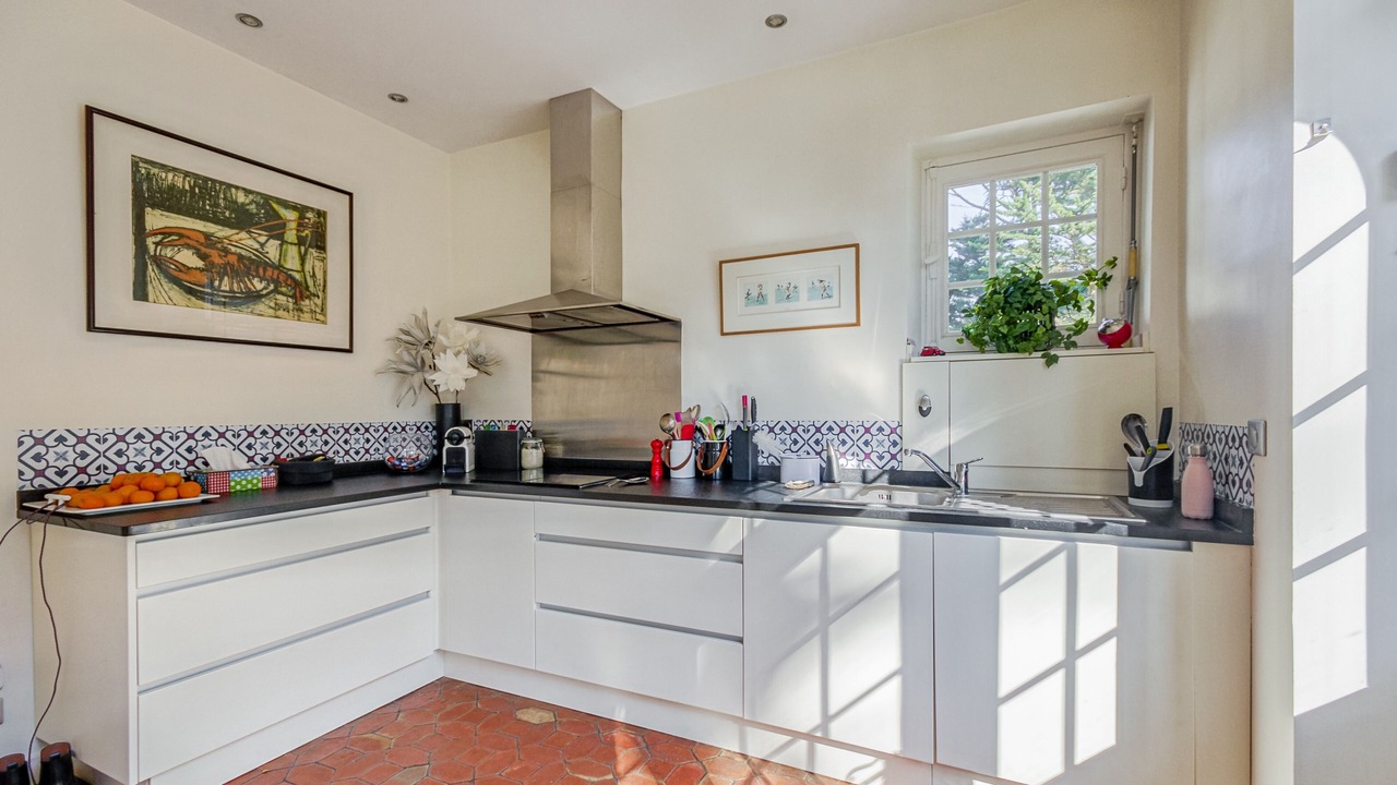Photo of Kitchen in Sables-d'Or-les-Pins