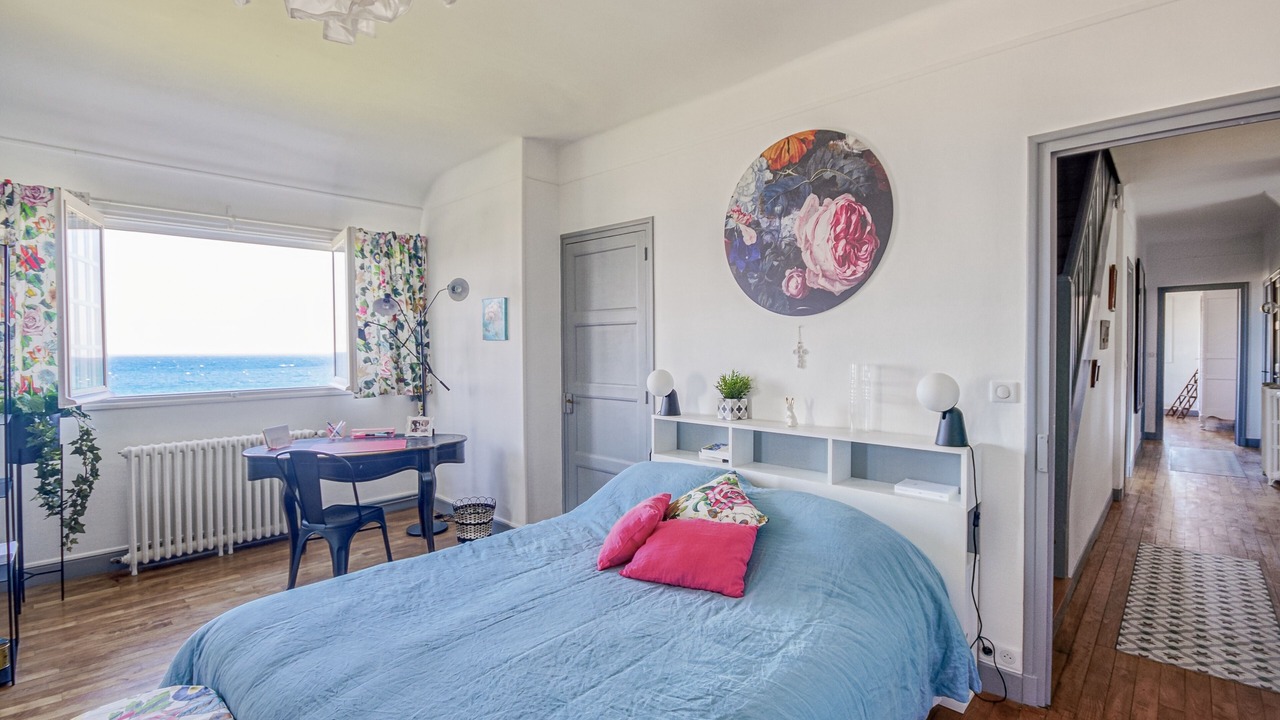 Photo of Bedroom in Sables-d'Or-les-Pins