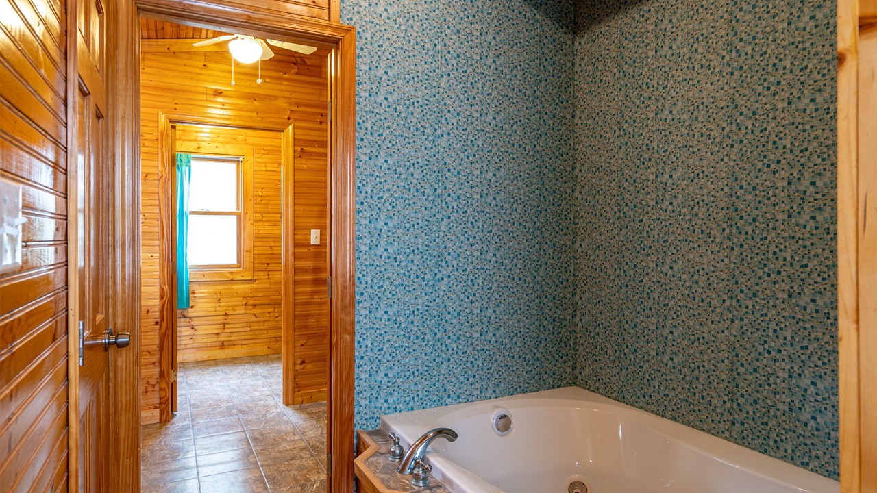 Photo of Bathroom in Deltaville